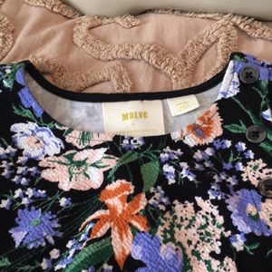Anthropologie Tops - Anthropologie floral tank by Maeve Anthropologie Tops - Anthropologie floral tank by Maeve